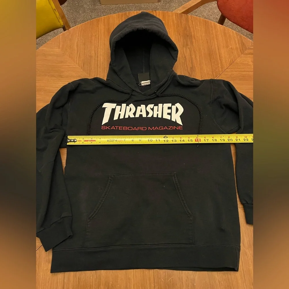 Thrasher TWO TONE SKATE MAG HOODIE - Picture 5 of 6